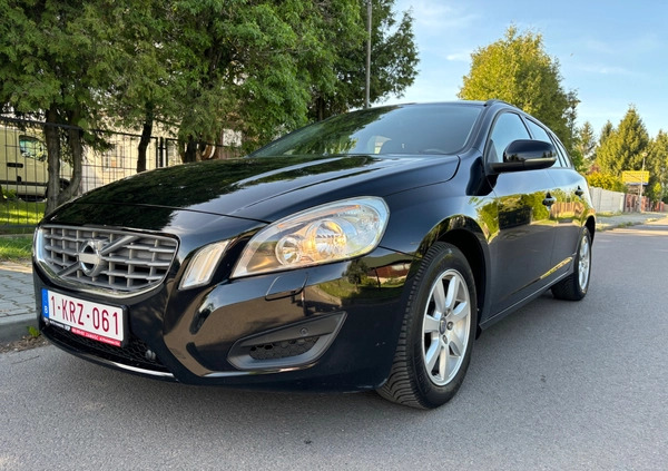 Volvo V60 cena 33900 przebieg: 246000, rok produkcji 2012 z Oborniki Śląskie małe 326